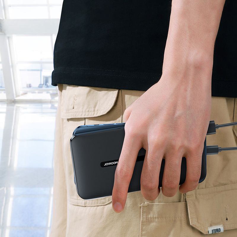 Joyroom
Joyroom JR-T012 Power Bank 10000mah - Svart