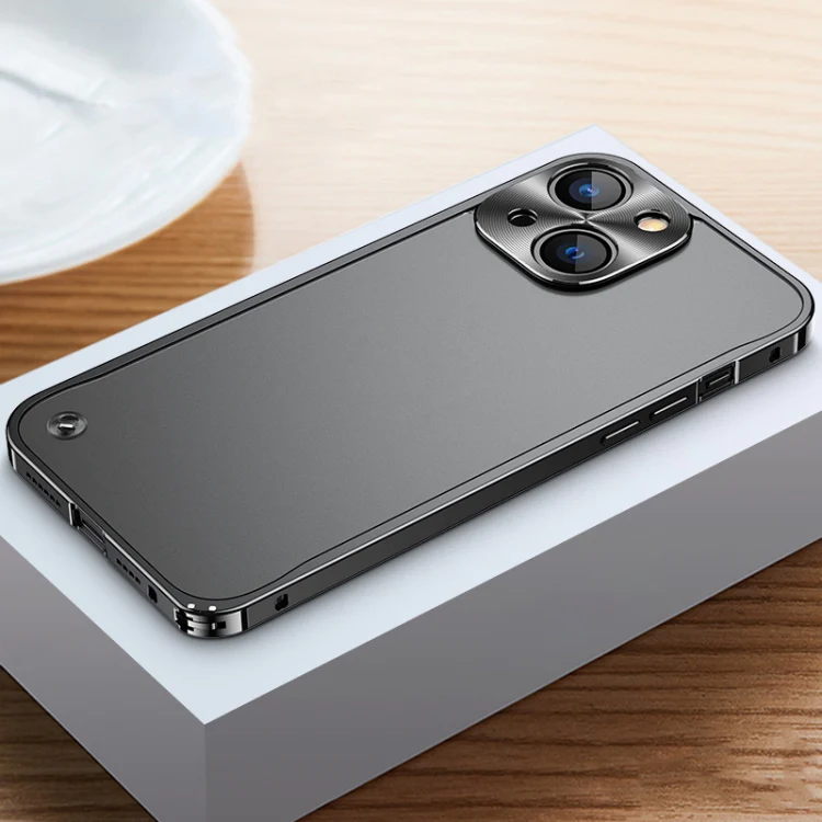 A-One Brand - iPhone 13 Skal Metall Slim - Svart