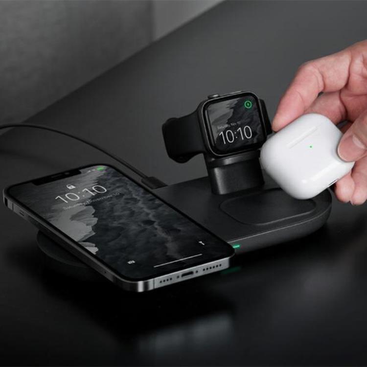 UNIQ
UNIQ Aereo Magsafe 3in1 Trådlös Laddare 15W - Svart