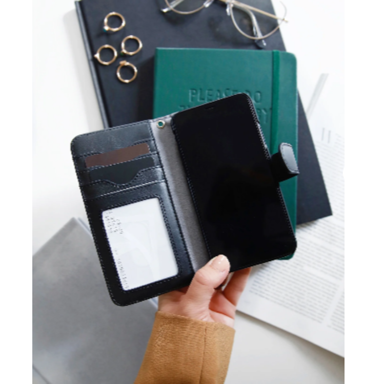 Holdit - Ideal of Sweden iPhone 13 Pro Max Plnboksfodral Magnet - Svart